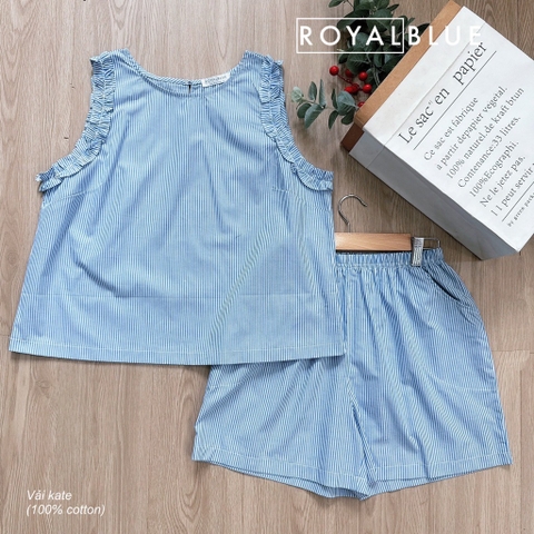 Đùi kate sát tay xinh, sọc xanh