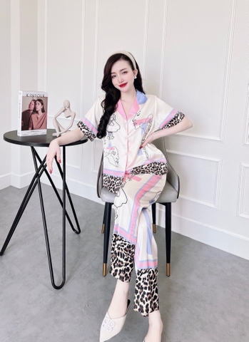 Pijama QDTN lụa latin trắng cổ xanh