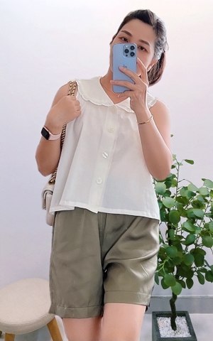 Set áo cổ bèo trắng phối quần kaki