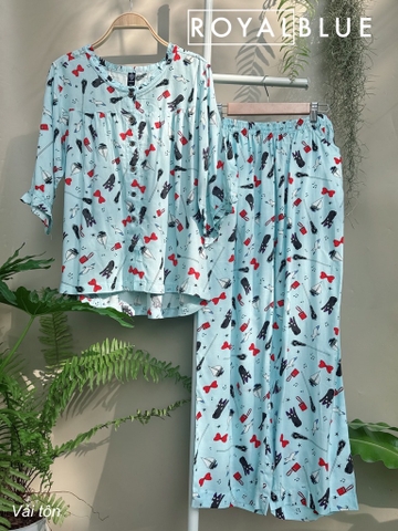 Bộ dài tay lỡ viền cổ xinh, xanh nơ đỏ