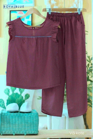 Dài cánh tiên đỏ chấm bi