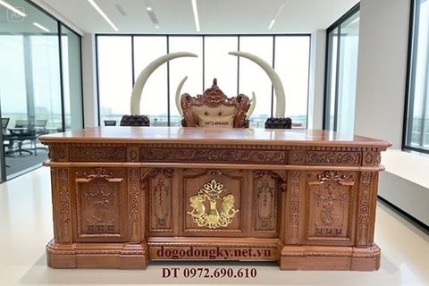 Các Mẫu Bàn Làm Việc Đẹp Gỗ Tự Nhiên - Nâng Tầm Người Lãnh Đạo