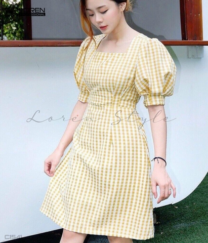 Đầm caro cổ vuông vàng C1541