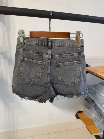 Quần jean short rách đen B5012