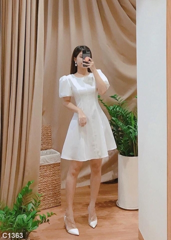 Đầm cổ tròn trắng C1363