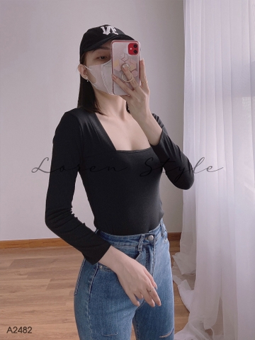 Áo thun nữ LOREN tay dài cổ vuông đen A2482