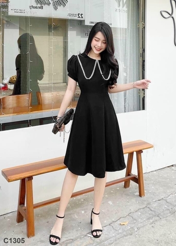 Đầm có viền đen C1305