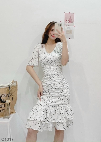 Đầm bi đen trắng C1317