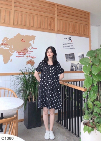Đầm suông chấm bi đen C1380