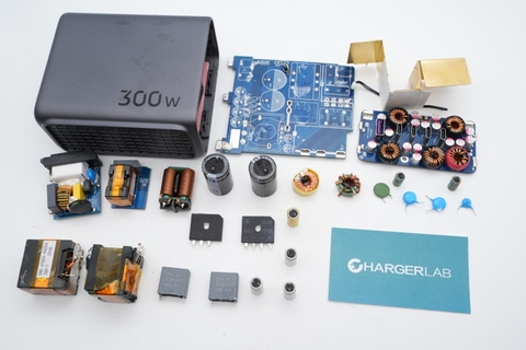 ChargerLAB Phân Tích Bộ Sạc 5 Trong 1 UGREEN 300W Nexode