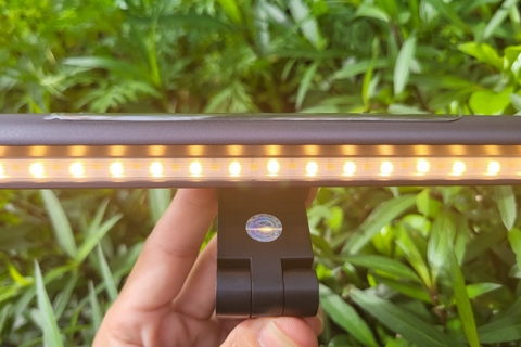 Trên tay Đèn Treo Màn Hình Baseus i-wok 3 Bảo Vệ Mắt