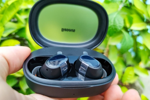 So sánh chi tiết tai nghe Baseus Bowie WM02 và WM03