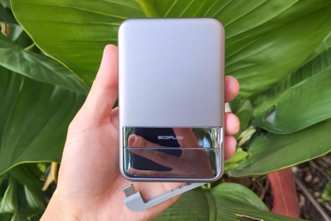 Trên tay pin dự phòng Ecoflow Rapid Qi2 65W sạc Macbook