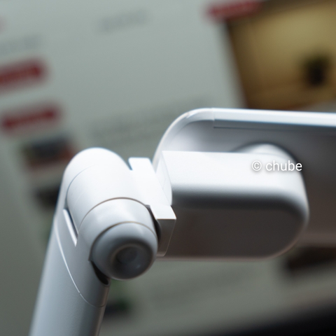 Đèn bàn học đa khúc xạ giảm sáng xanh bảo vệ mắt MotoM GST009