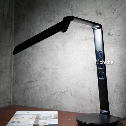 Đèn học để bàn đa khúc xạ giảm tia sáng xanh bảo vệ mắt MotoM GST008