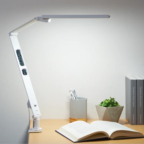 Đèn kẹp 3 khớp cắt giảm 45% ánh sáng xanh MotoM GST012CL