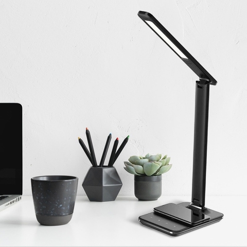 Đèn LED Để Bàn Hỗ Trợ Sạc Không Dây MotoM GST006