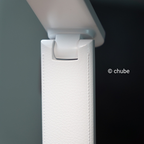 Mua den-led-de-ban-ho-tro-sac-khong-day-motom-gst006 chính hãng tại chube.vn