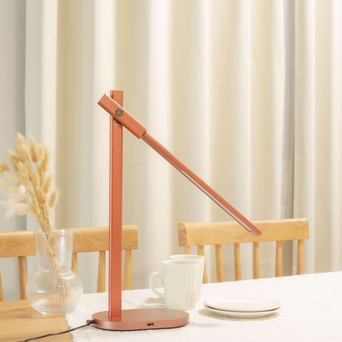 ĐÈN LED ĐỂ BÀN KHÚC XẠ MotoM GS1705