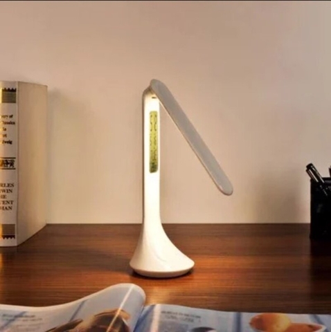 Đèn LED để bàn thông minh MoToM GST005W