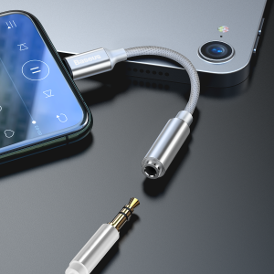 https://chube.vn/dau-chuyen-lightning-sang-audio-aux-3-5mm-baseus-lv694-call3
