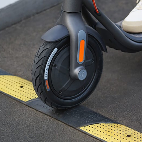 https://chube.vn/xe-dien-mini-segway-ninebot-kickscooter-f40