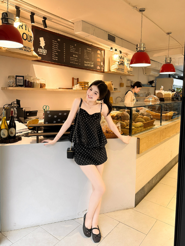 VÁY TUMI ĐEN CHẤM BI