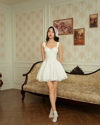 ĐẦM HANNA TRẮNG