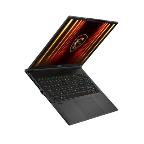 MSI Stealth A16 AI+ cổng kết nối trái