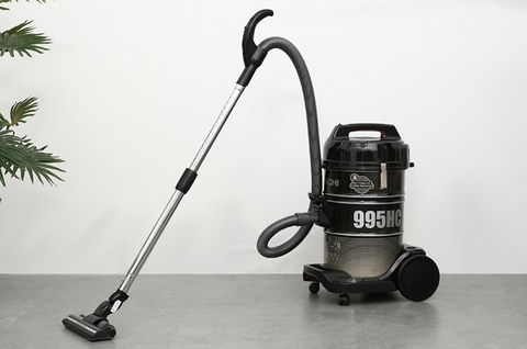 Có nên sử dụng máy hút bụi công nghiệp trong gia đình?