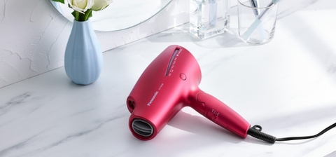 Nên sử dụng máy sấy tóc thế nào không làm hại tóc? Top 3 máy sấy tóc Panasonic