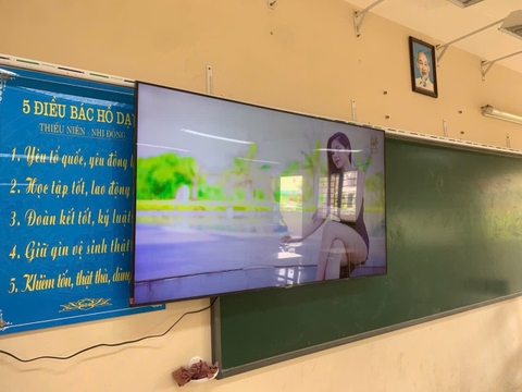 Hành Trình Lắp Đặt Tivi 65 Inch Và Giá Treo Trượt Cho Trường Tiểu Học Kim Chung, Đông Anh