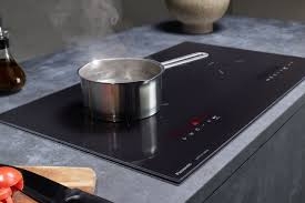 Tìm hiểu các tính năng an toàn trên bếp từ đôi Panasonic KY-C1W70KRA