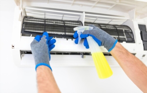Bao lâu nên vệ sinh điều hòa một lần? Hướng dẫn cách vệ sinh tại nhà