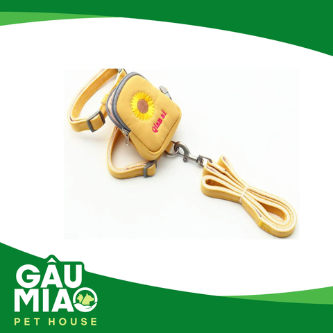 Bộ dây dắt + yếm balo thêu hoa vàng