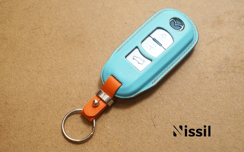 Bao da Mazda - 3 nút - Epsom trơn