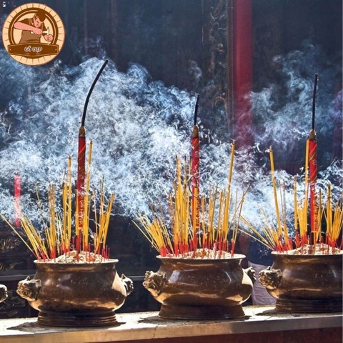 Nên thắp hương vào giờ nào trong ngày và lưu ý quan trọng