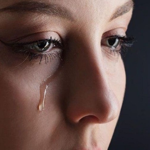 [Giải đáp] Mơ khóc dự báo điềm gì? Con số may mắn liên quan?