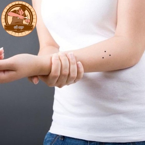 Bài Vị Gỗ Long Não Khắc Chữ Màu Nâu Chạm Rồng 08