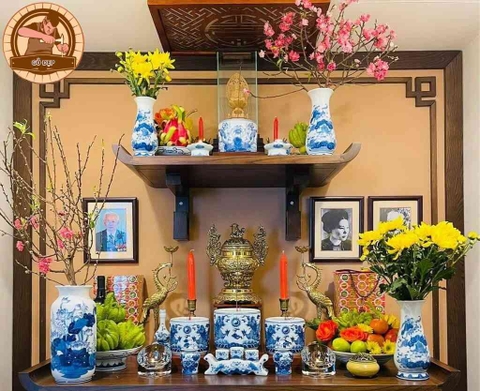 Bát hương gia tiên đặt bên trái hay bên phải là đúng nhất