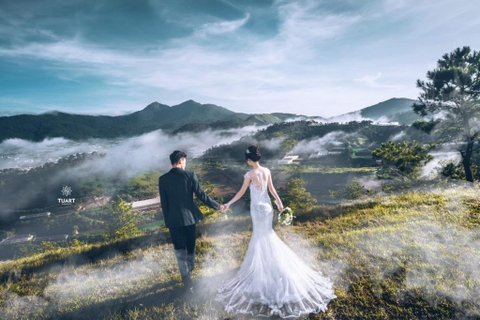 Chính phủ khuyến khích nam nữ kết hôn trước 30 tuổi, không nên kết hôn muộn
