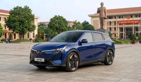 VinFast VF 8 thế hệ mới Có Tốt Không? Ông Vua Doanh Số SUV Điện Mới?