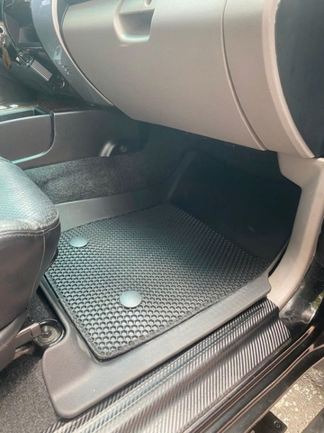 Thảm Nhựa Nguyên Sinh Mitsubishi Pajero Sport 2011-2026 (Mã 03 LG)