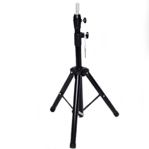 Chân Ken học cắt tóc