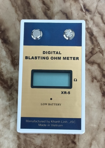 MÁY ĐO ĐIỆN TRỞ KÍP XR-5