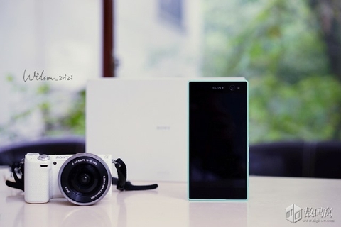 Những hình ảnh đẹp về Xperia C3 khi trên tay chị em