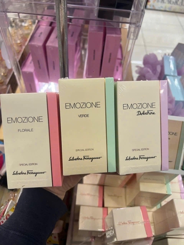 𝗡𝘂̛𝗼̛́𝗰 𝗛𝗼𝗮 𝗦𝗮𝗹𝘃𝗮𝘁𝗼𝗿𝗲 𝗙𝗲𝗿𝗿𝗮𝗴𝗮𝗺𝗼 𝗘𝗺𝗼𝘇𝗶𝗼𝗻𝗲 𝗙𝗹𝗼𝗿𝗮𝗹𝗲 30ml