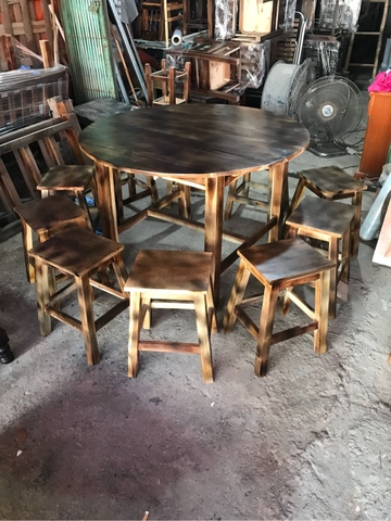 Bộ bàn tròn 10 ghế . Bàn đường kính 110x75 . Ghế 30x25x45
