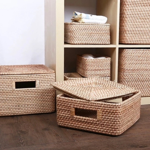 Rattan Hamper with handle