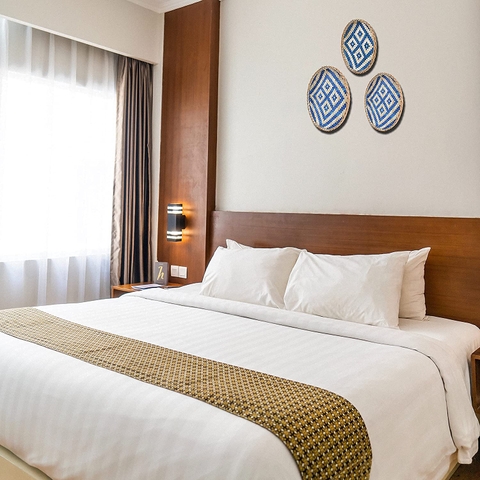 Custom Bamboo Serving Tray High Quality Solid Wood Bamboo Round Food Service Tray